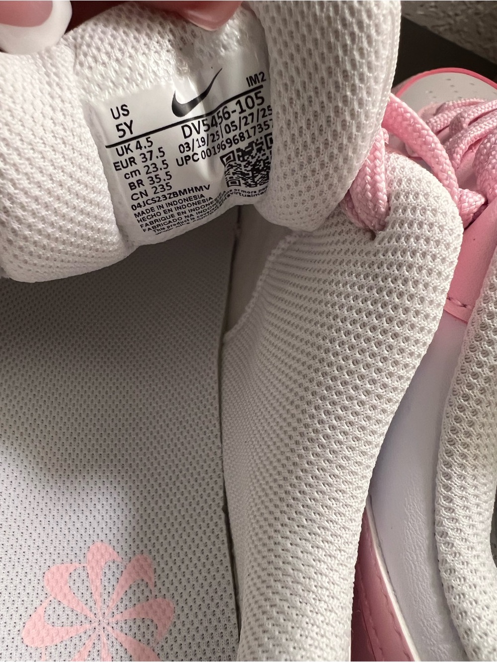 NIB Nike Court Borough Low Pink & White sneakers Women 6.5/7 - Picture 6 of 6